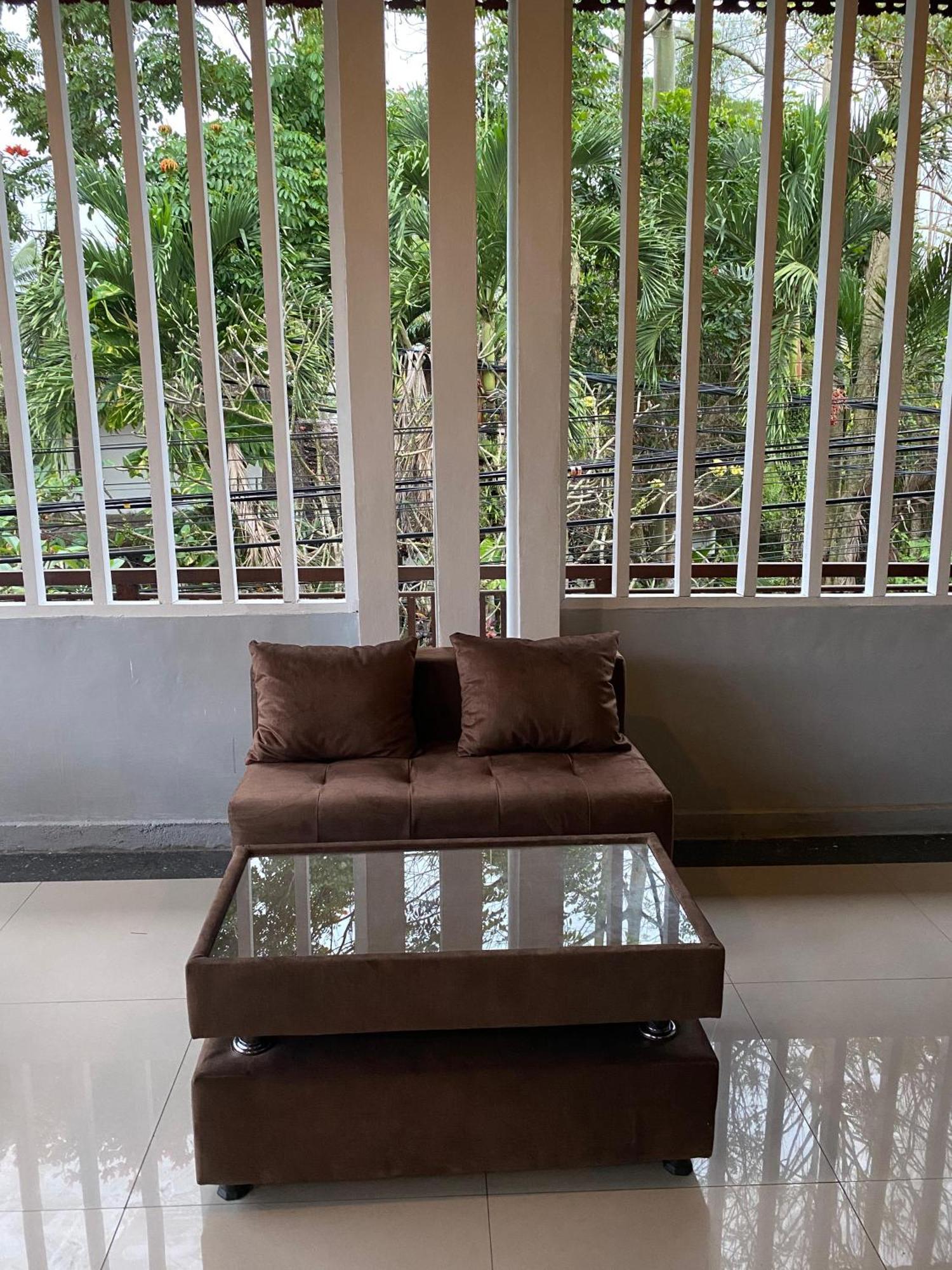 Umah Tita Ubud Guest House ภายนอก รูปภาพ